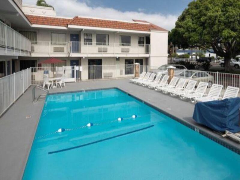 Motel 6-Carlsbad, Ca - East Near Legoland Exterior foto