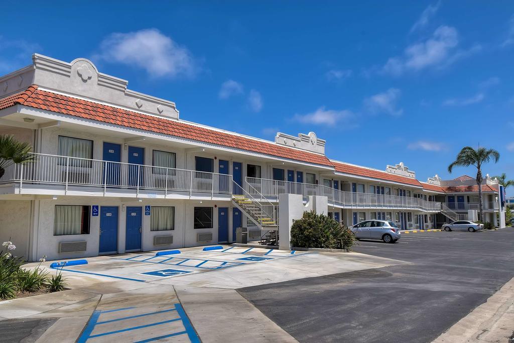 Motel 6-Carlsbad, Ca - East Near Legoland Exterior foto